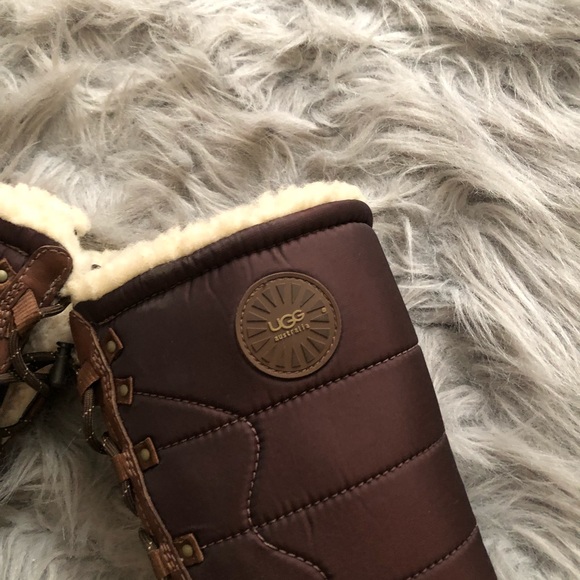 Ugg waterproof  event boots 👢 - Picture 2 of 5